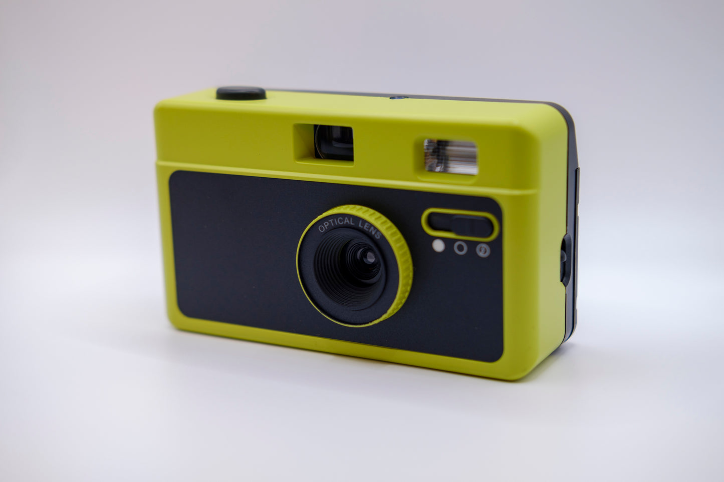 The LoFi Lumi:  Retro 35mm Reusable Film Camera With Built-in Flash