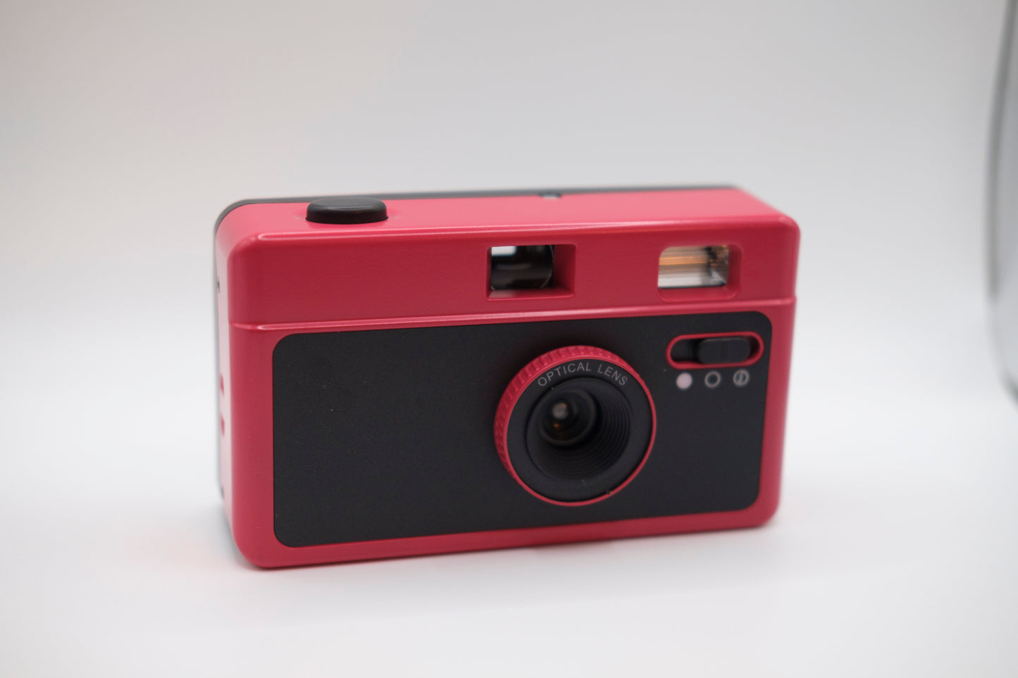 The LoFi Lumi:  Retro 35mm Reusable Film Camera With Built-in Flash