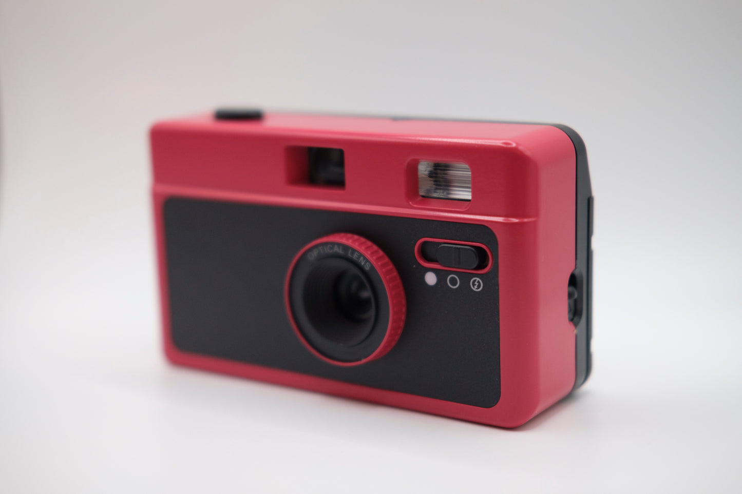 The LoFi Lumi:  Retro 35mm Reusable Film Camera With Built-in Flash